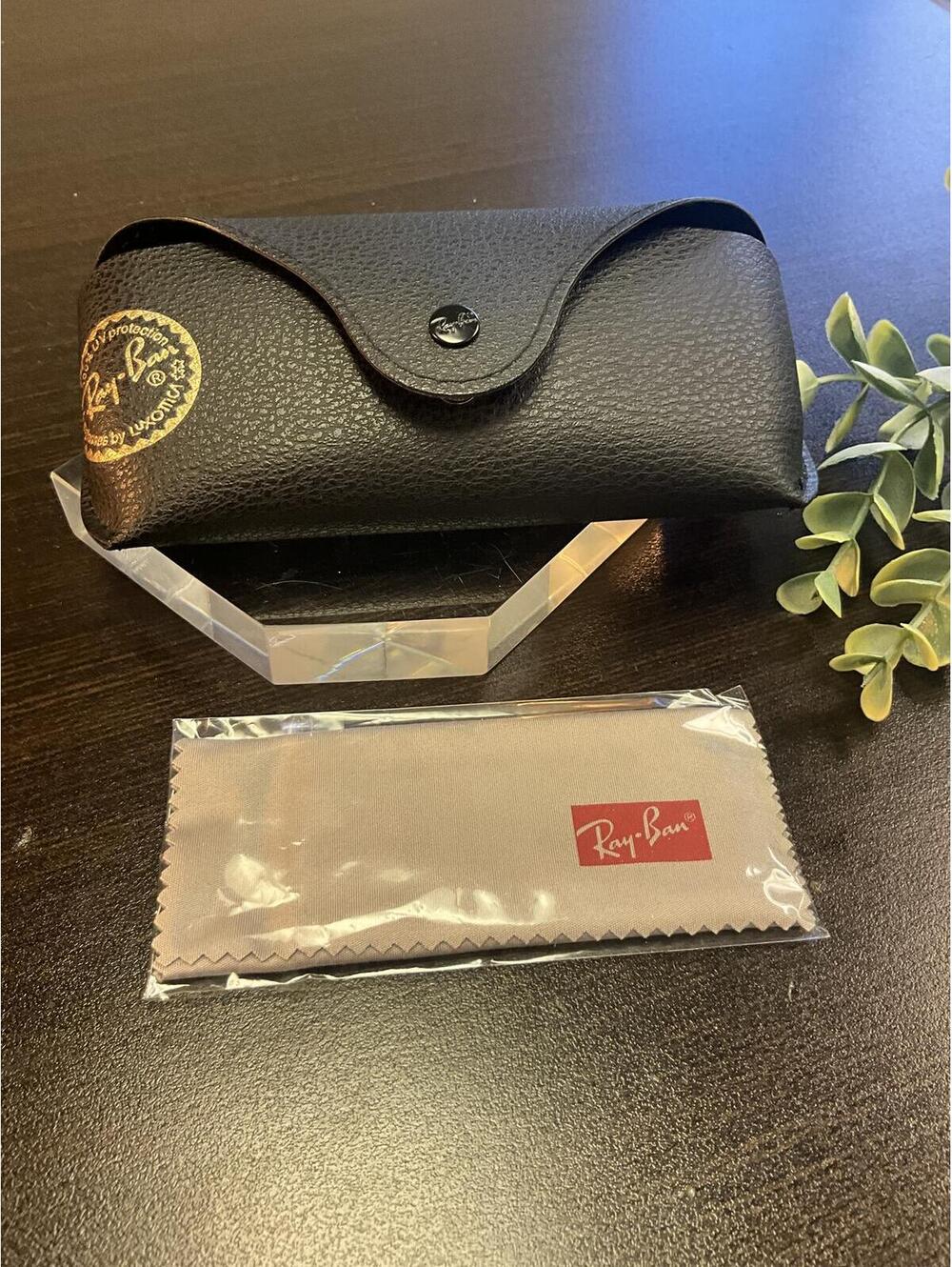 Ray-Ban Black Sunglasses Case With Cleaning Cloth
